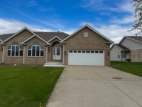 7718 E 108th Ave, Winfield, IN, 46307-8223 | Card Image