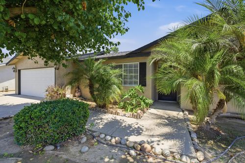 618 Birdsong Ct, Exeter, CA, 93221-2068 | Card Image