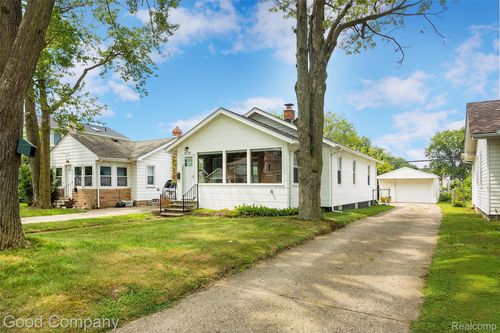 3239 Mcdowell St, Ferndale, MI, 48220-1138 | Card Image