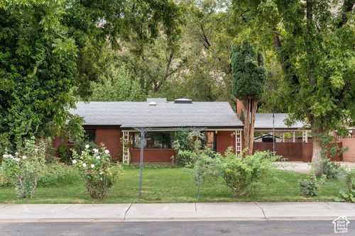 505 S Main St, Hurricane, UT, 84737-2219 | Card Image