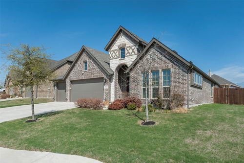 1661 Sandle Wood Dr, Weatherford, TX, 76087-1235 | Card Image