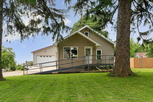 708 5th St S, Ellendale, MN, 56026-1016 | Card Image
