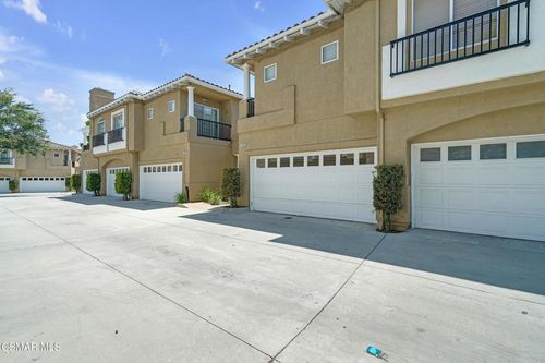 11543 Treeview Ct, Moorpark, CA, 93021-3726 | Card Image