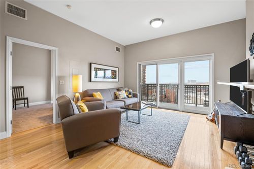 apt-1107-1950 N Logan St, Denver, CO, 80203-1183 | Card Image