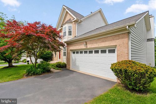11405 Crownwood Ln, ROCKVILLE, MD, 20850-3573 | Card Image