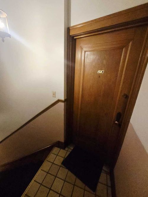 apt-2fw-1014 E Prairie Ave, Des Plaines, IL, 60016-3397 | Card Image