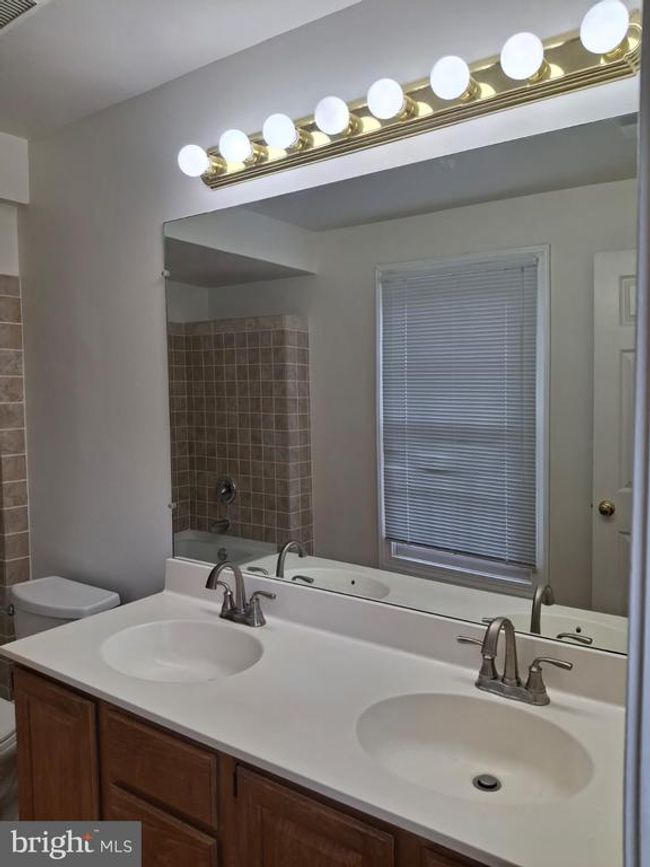 APT-201 - 11021 Folksie Ct, Condo with 2 bedrooms, 2 bathrooms and null parking in MANASSAS VA | Image 26