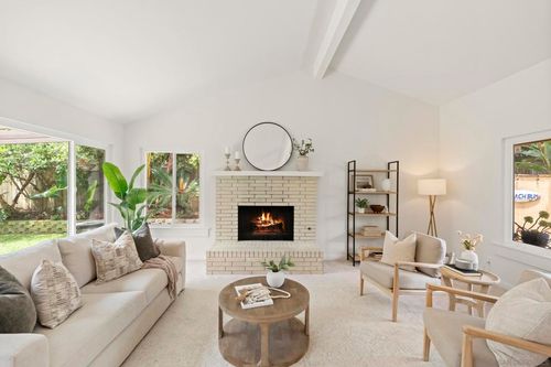 489 La Costa Ave, Encinitas, CA, 92024-1108 | Card Image