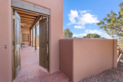 4 Thistle Ln, Santa Fe, NM, 87506-8500 | Card Image