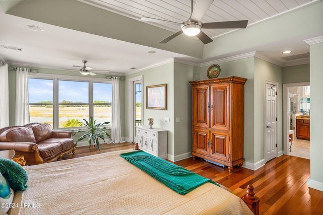 40 Front Street, House other with 5 bedrooms, 3 bathrooms and null parking in St. Helena Island SC | Image 52