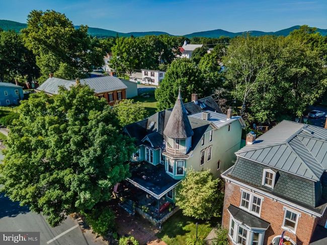 219 Front St, House other with 6 bedrooms, 5 bathrooms and null parking in BOILING SPRINGS PA | Image 6