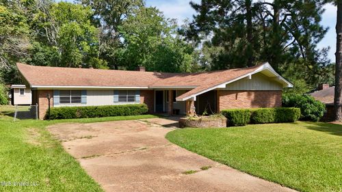 1012 Briarwood Dr, Clinton, MS, 39056-3607 | Card Image