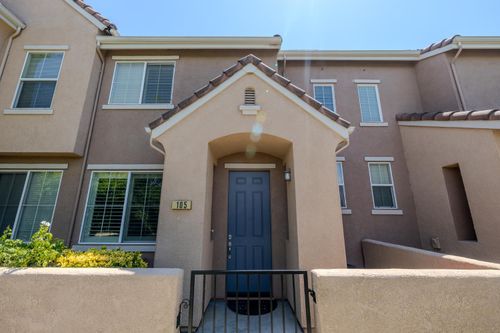 105 Dante Circle, Roseville, CA, 95678 | Card Image