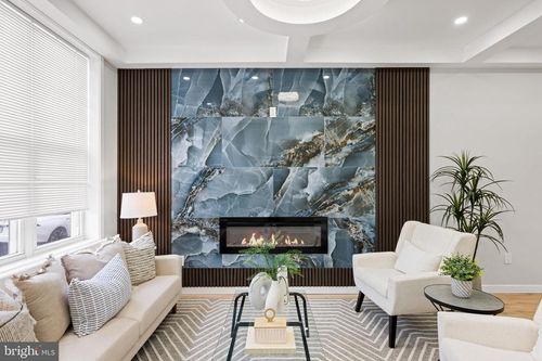 2237 E Chase St, BALTIMORE, MD, 21213-3406 | Card Image