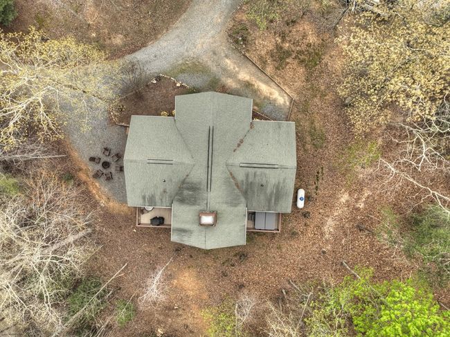48 Logan Dr, Home with 3 bedrooms, 3 bathrooms and null parking in Mineral Bluff GA | Image 51
