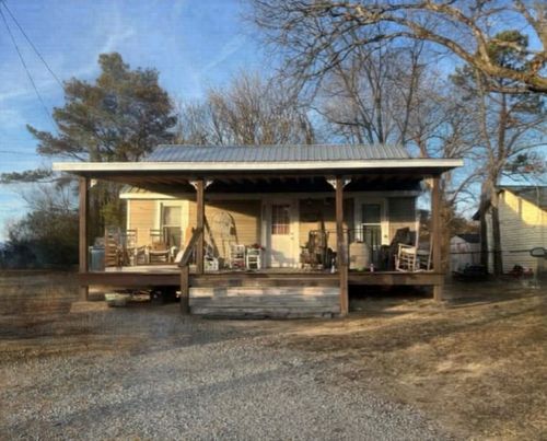 300 W Tennessee St, Collinwood, TN, 38450-4708 | Card Image