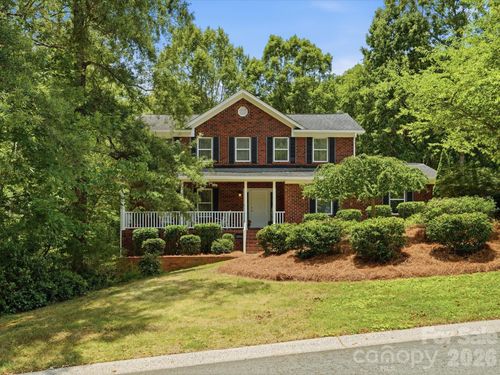 419 Whitefriars Ln, Matthews, NC, 28105-9151 | Card Image