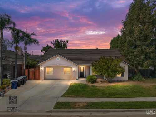 1158 Chardonnay Ct, Tulare, CA, 93274-0819 | Card Image