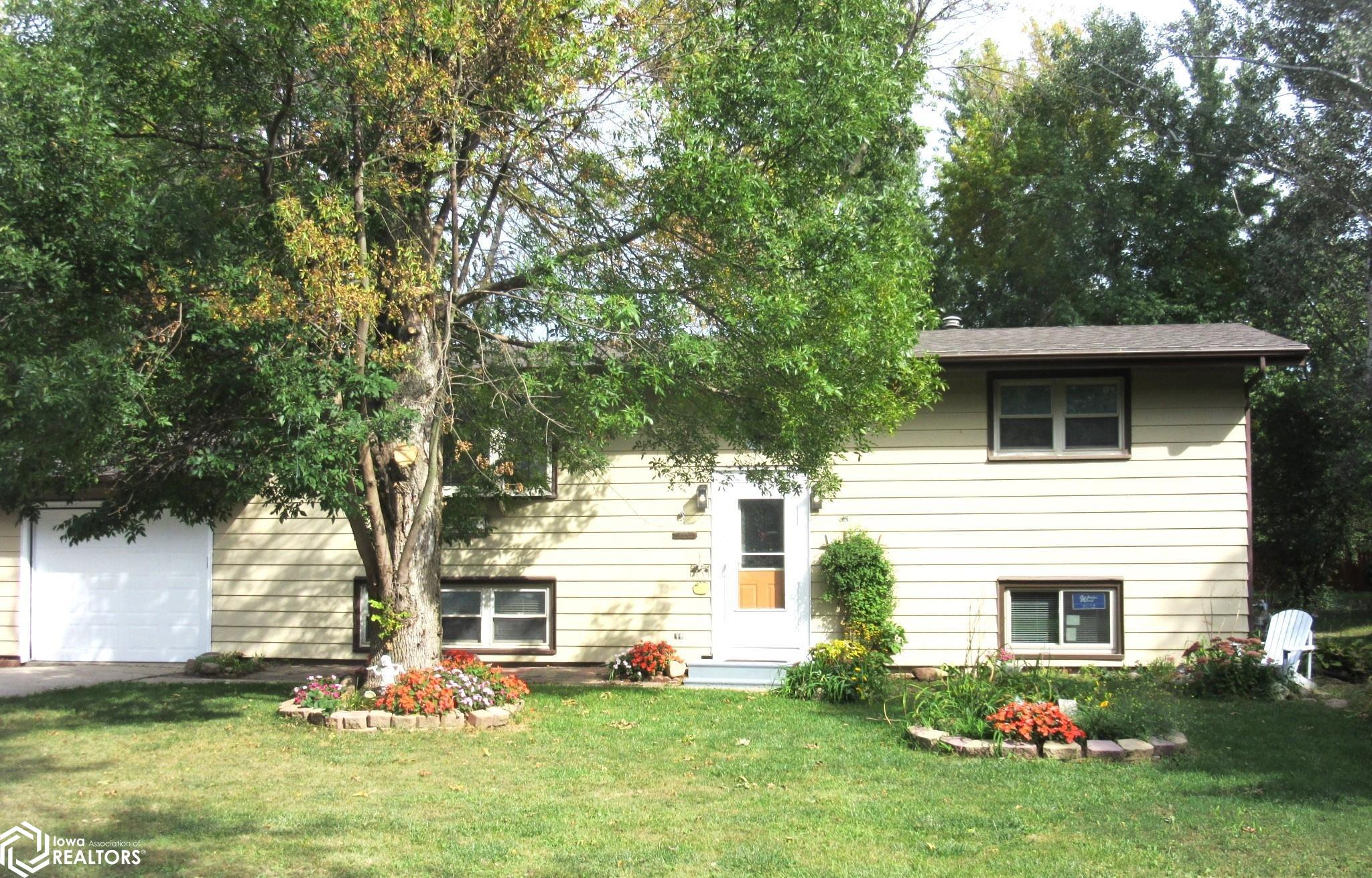 Westhaven Dr, Forest City, IA 50436