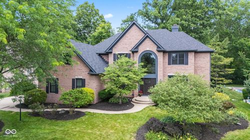 11266 Old Stone Dr, Indianapolis, IN, 46236-8682 | Card Image
