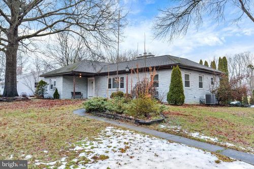 1343 Church Rd, HERSHEY, PA, 17033-1806 | Card Image