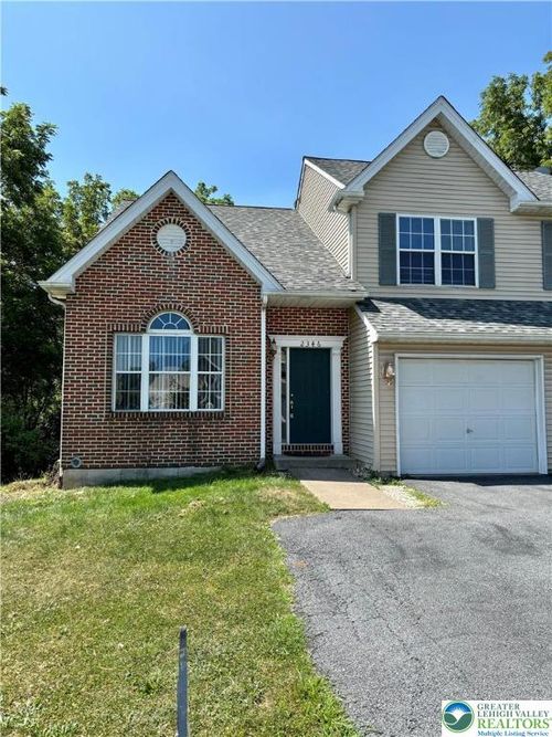2346 Red Maple Dr, COPLAY, PA, 18037-2285 | Card Image