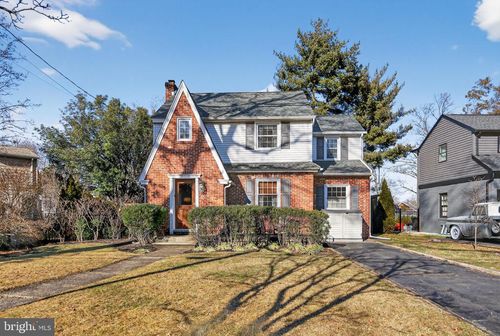 9 Hampton Rd, HADDON TOWNSHIP, NJ, 08108-2201 | Card Image