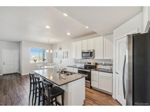 unit-b-2321 Stage Coach Dr, Milliken, CO, 80543-3166 | Card Image