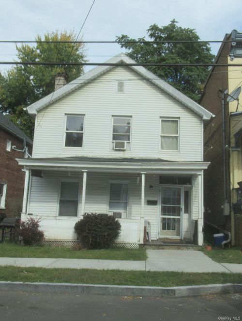 29 Henry St, Kingston, NY, 12401-5017 | Card Image