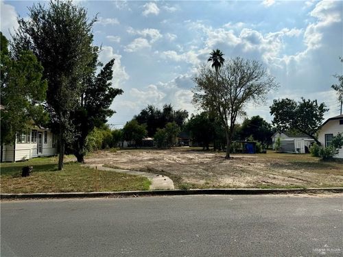 421 W Cherokee Ave, Pharr, TX, 78577-4611 | Card Image