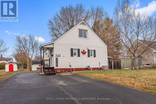 341 Chamberlain St, Pembroke, ON, K8A2M7 | Card Image