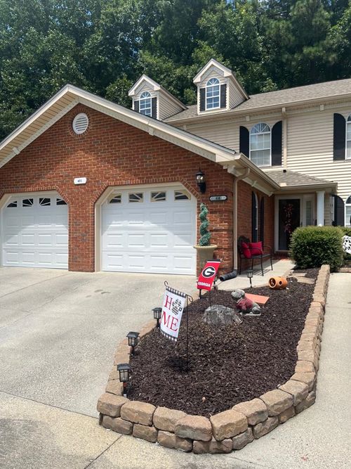401 Live Oak Ln, Dalton, GA, 30721-2440 | Card Image