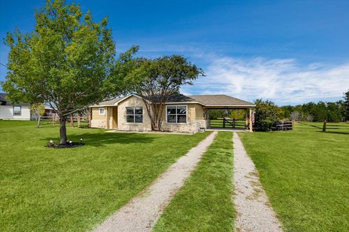 172 Roundup Dr, Liberty Hill, TX, 78642-4584 | Card Image