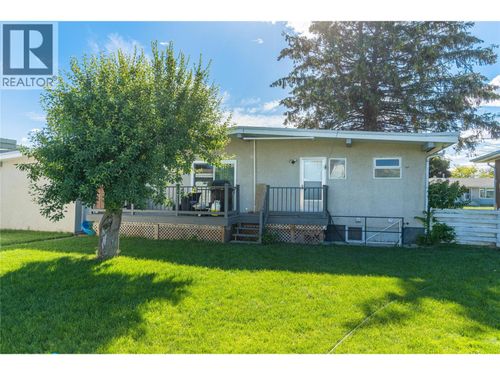 745 Kelly Dr, Kamloops, BC, V2B4G5 | Card Image