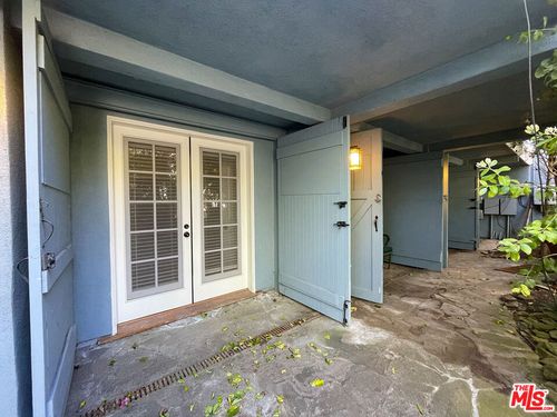 c-3008 3rd Street Promenade, Santa Monica, CA, 90401 | Card Image