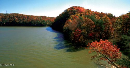 1014 Northbridge Close, Kingston, TN, 37763-4687 | Card Image