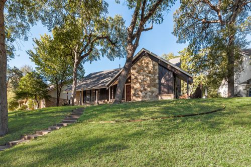 1529 Windchime Dr, Dallas, TX, 75224-4814 | Card Image