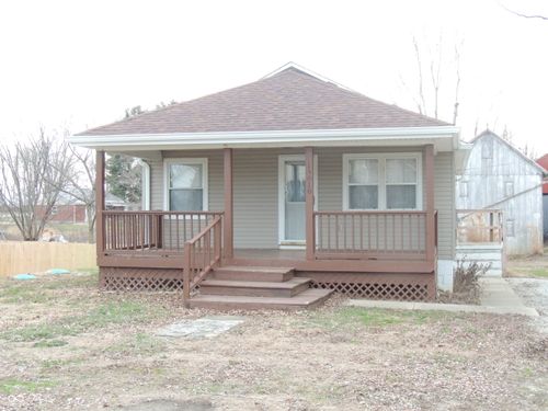 15010 Maple St, Brookville, IN, 47012-8786 | Card Image