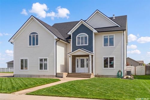 160 Calypso Drive, Moose Jaw, SK, S6J1G8 | Card Image