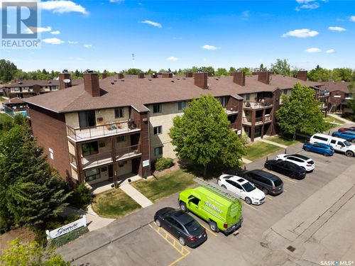 205-31 Rodenbush Dr, Regina, SK, S4R8C7 | Card Image