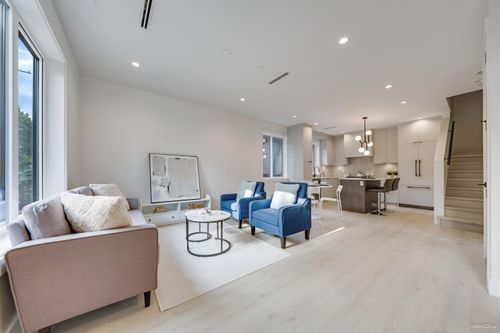 2-7180 Ontario St, Vancouver, BC, V5X3B6 | Card Image