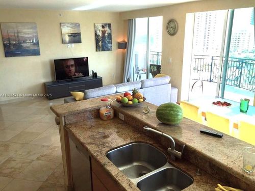 ph2-17555 Atlantic Blvd, Sunny Isles Beach, FL, 33160-2993 | Card Image