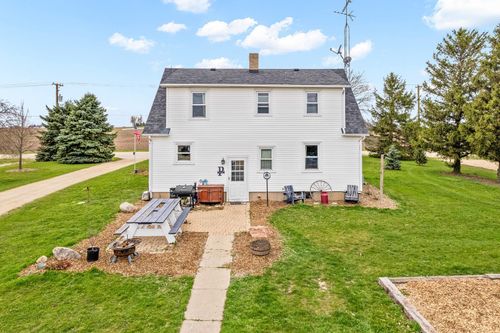 24538 Malta Rd, Clare, IL, 60111-9205 | Card Image