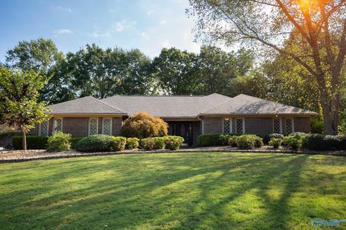 205 Bent Oak Cir, Harvest, AL, 35749-9333 | Card Image