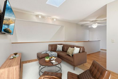 7062 48th St N, Oakdale, MN, 55128-2649 | Card Image