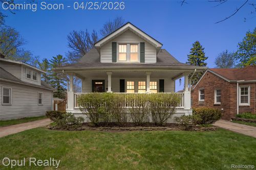 34512 Ash St, Wayne, MI, 48184-1304 | Card Image