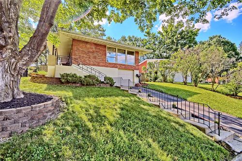 2109 Ward Hill Ave, Dayton, OH, 45420-3142 | Card Image