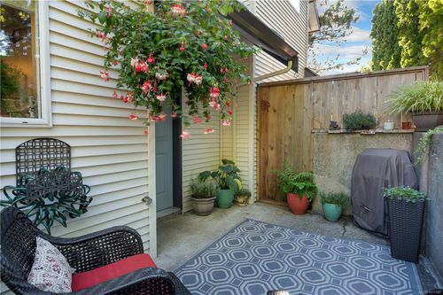 10-1315 Creekside Way, Campbell River, BC, V9W8A9 | Card Image