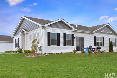 6445 Juniper Dr, Wonder Lake, IL, 60097-1316 | Card Image