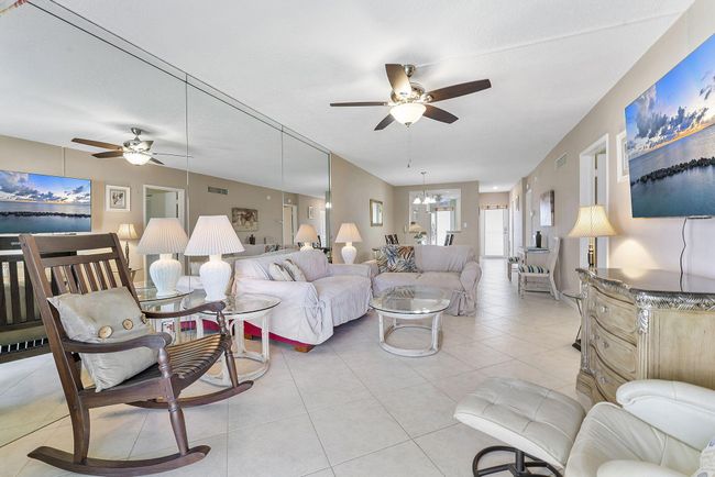 APT-208 - 101 Ne 19 Th Ave, Condo with 2 bedrooms, 2 bathrooms and null parking in Deerfield Beach FL | Image 11